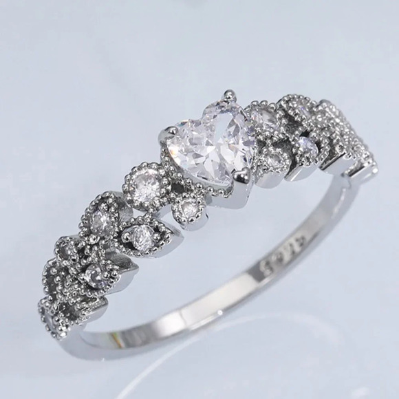 🔥Heart shape CZ Eternity 925 Silver Plated Fashion Ring for Women, L089